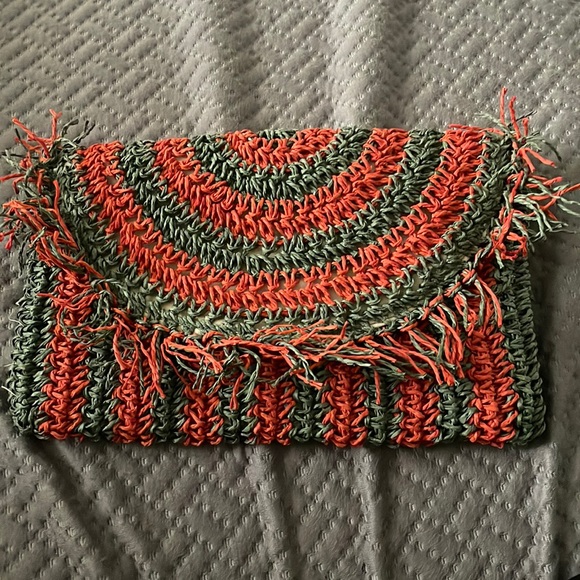 Women’s Clutch - Picture 1 of 8